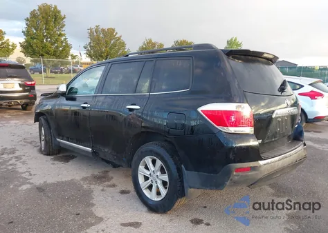 2012 Toyota Highlander Se V6 z USA, uszkodzony, nr VIN 5TDBK3EH4CS101837